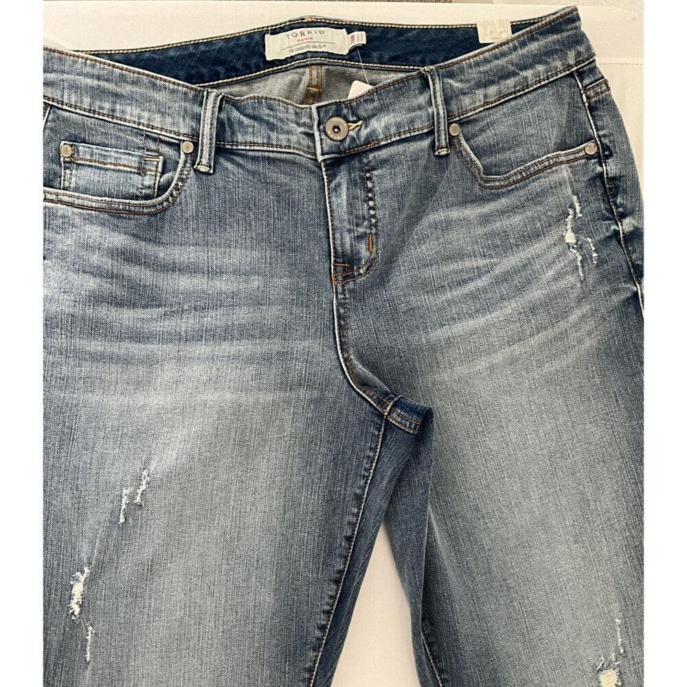 Torrid Women’s Sz18R Classic Skinny Jean -Vintage Stretch Light Wash - Picture 8 of 14